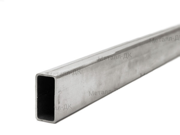 Труба профильная 40х20х4
